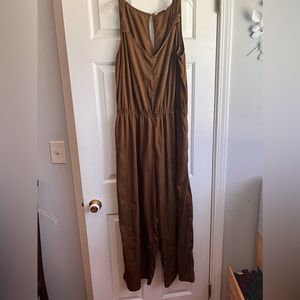 Soft Surroundings Camel Wide Leg Jumpsuit Romper Large